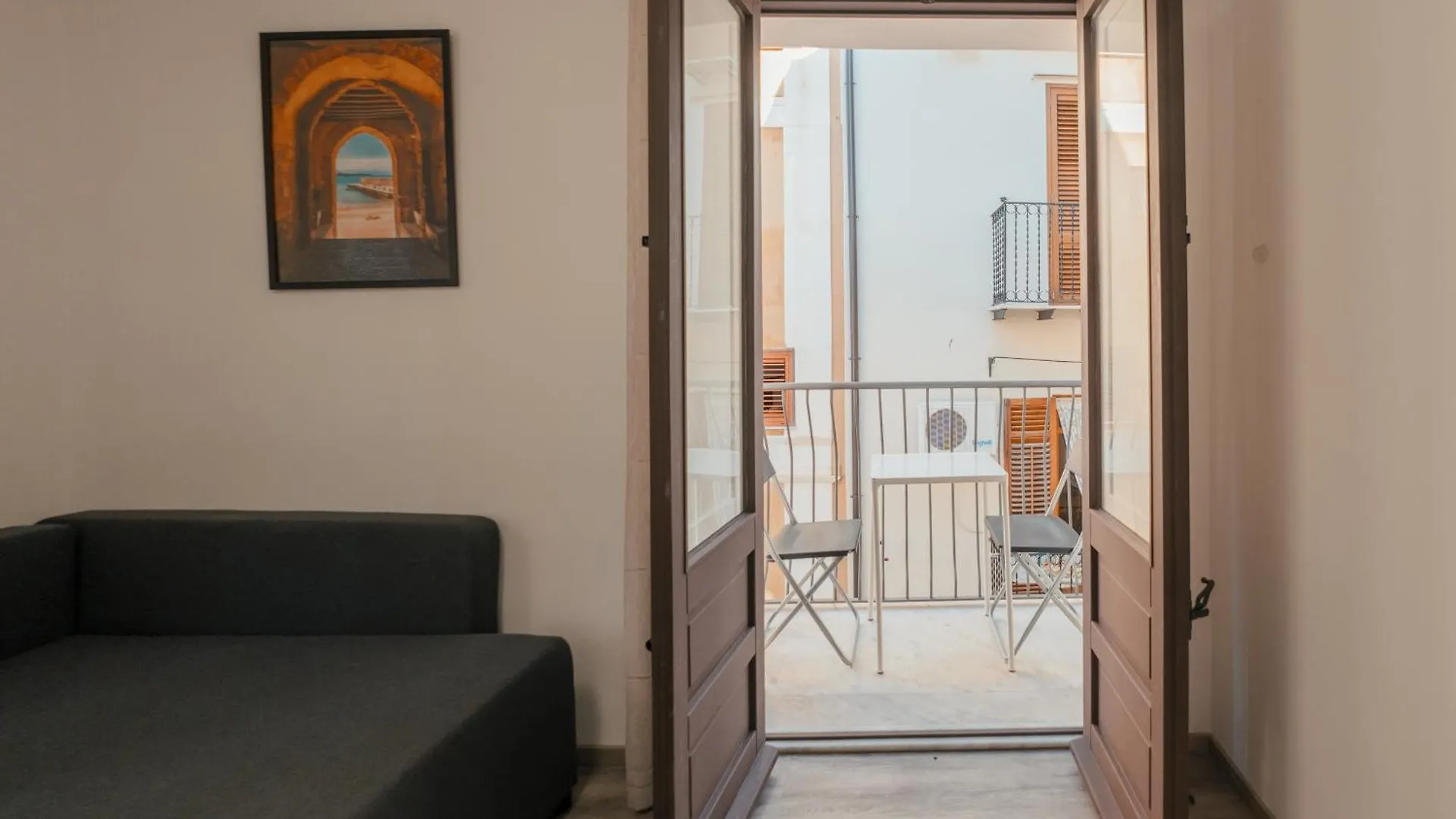 Sarahouse Relax A Due Passi Dal Mare Appartement Cefalù Italië