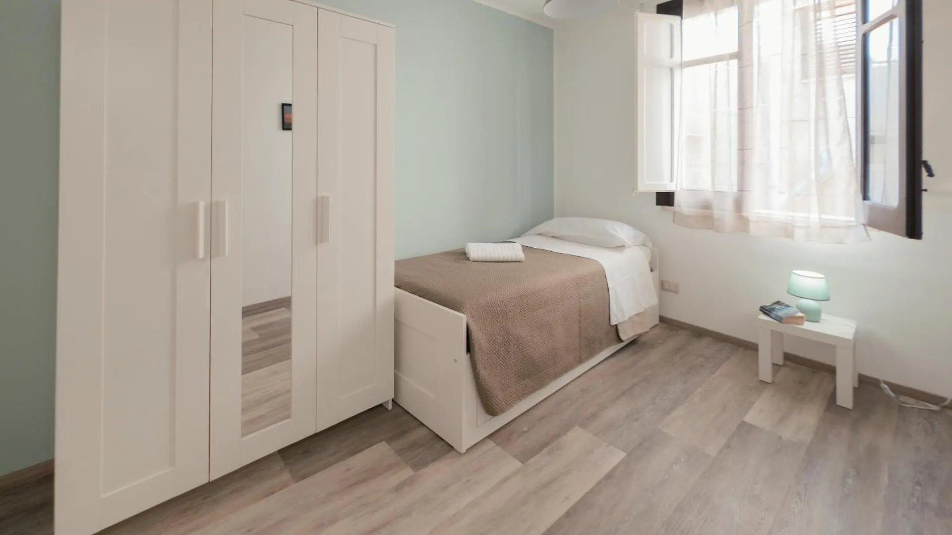 Sarahouse Relax A Due Passi Dal Mare Appartement Cefalù